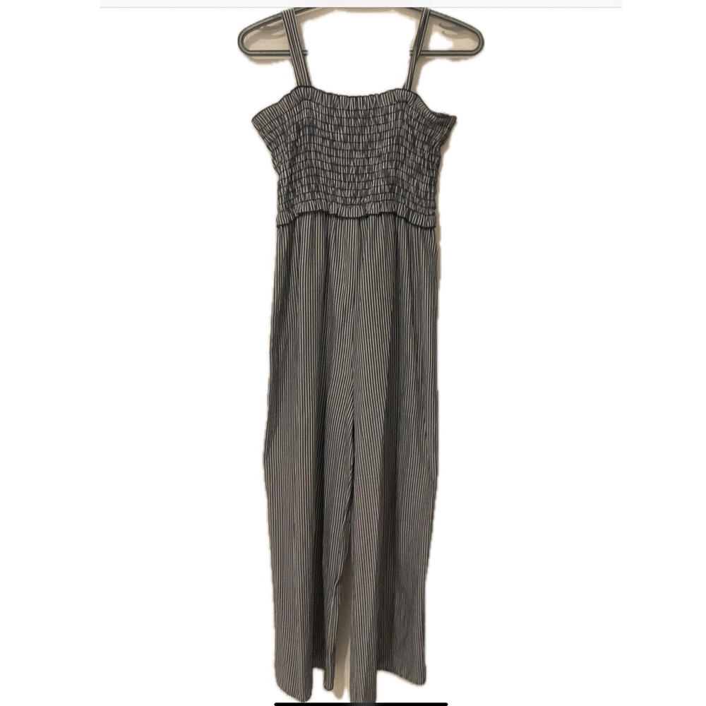 SUSINA Pinstriped Smocked Wide leg Cropped  Jumpsuit .